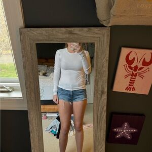 New with Tags Aritzia White Long Sleeve Top